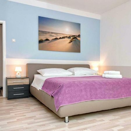 Apartment Maja Spalato Esterno foto